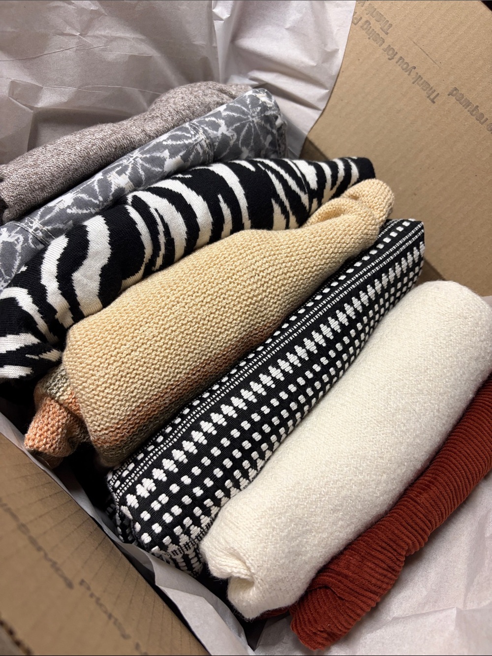 📦 Reseller Mystery Bundle 📦 5 Pound • 7 Pieces • Extra Small/Small